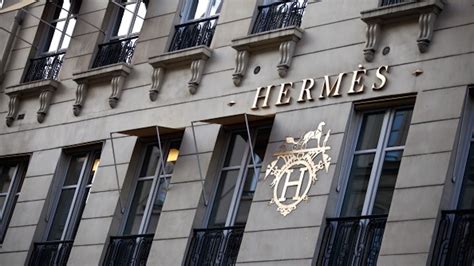 Hermes Makes Luxury Leather Car Interiors 